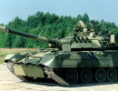 Ширина танка Т-80 по гусеницам составляет 3384 мм