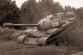 Средний танк Т-54 на учениях
